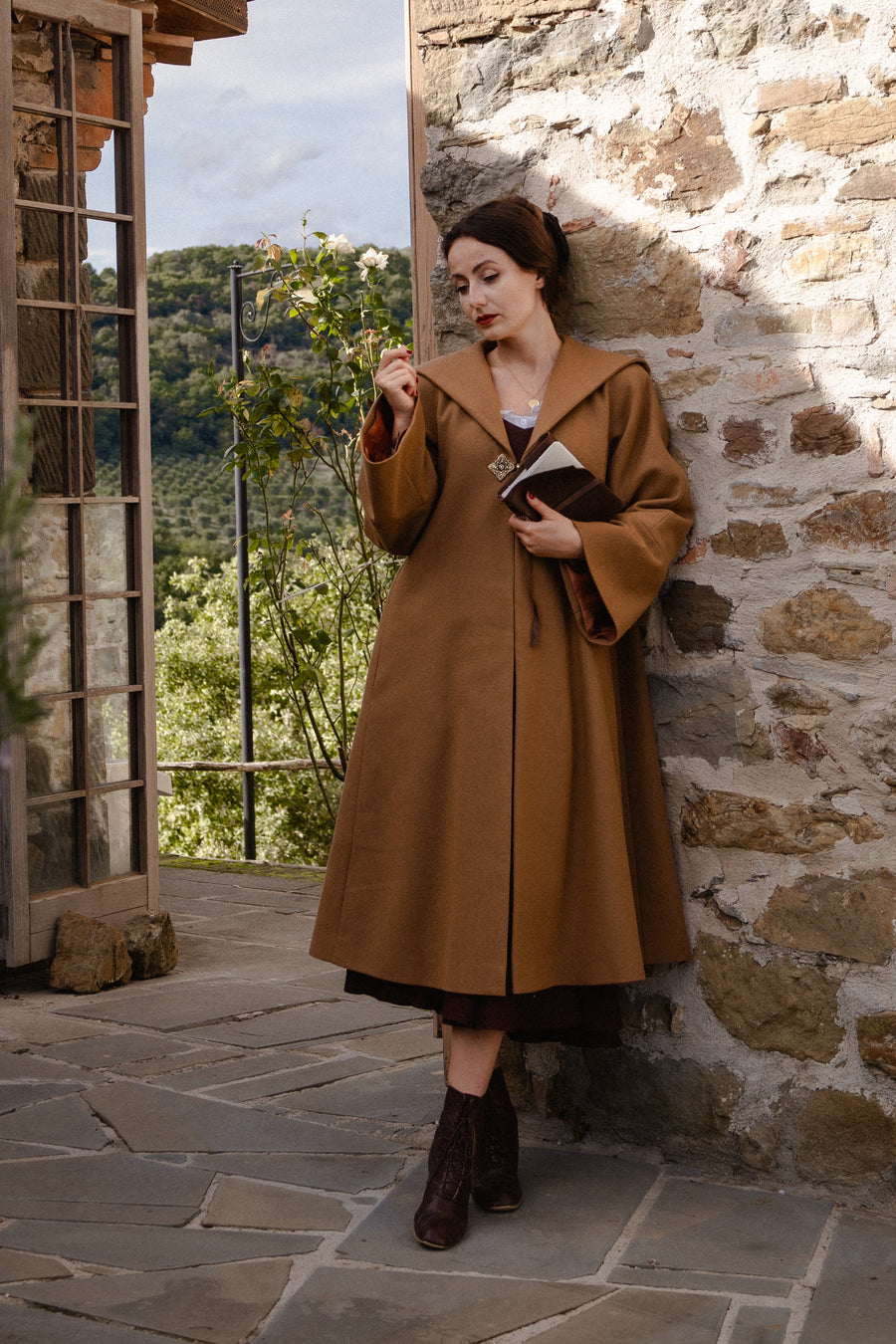 Ithil caramel wool cloak – BEDRA VINTAGE