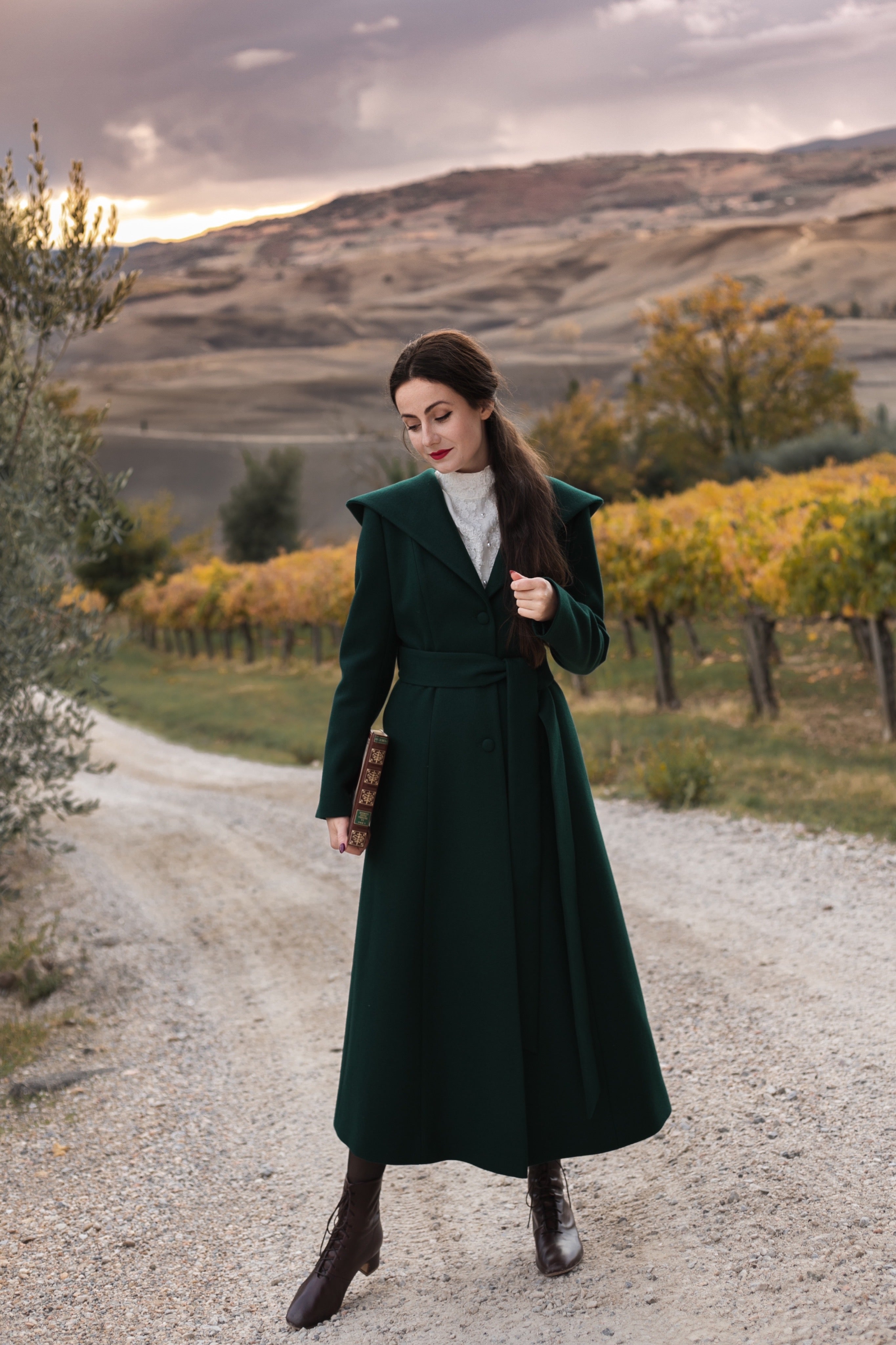 Arwen - Emerald Green Wool Coat BEDRA VINTAGE Arwen - Emerald Green Wool Coat BEDRA VINTAGE